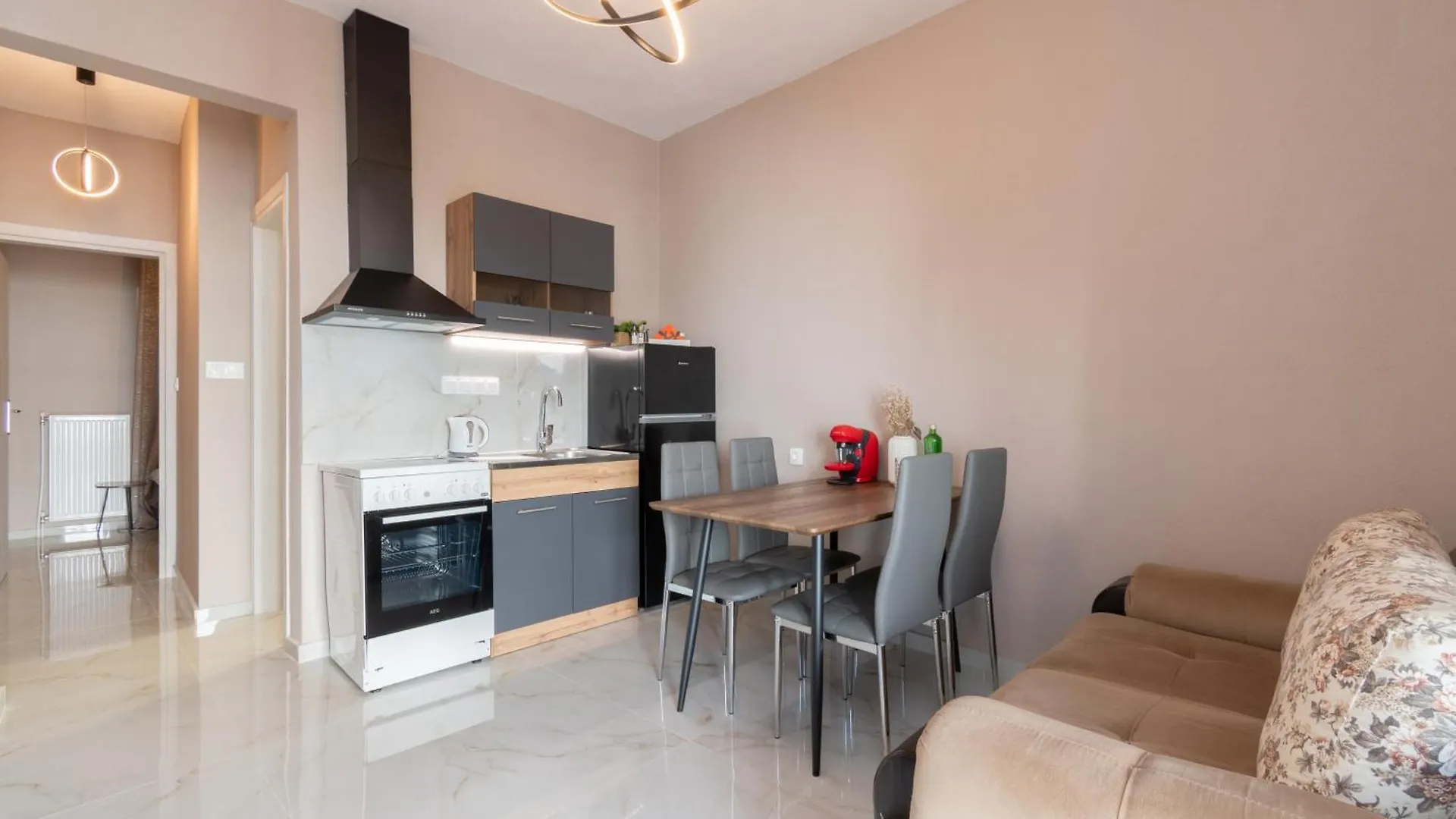 Avli Home Neos Marmaras