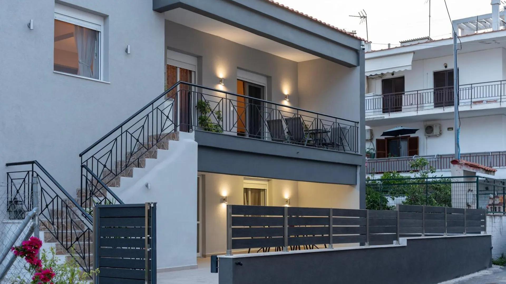 Avli Home Neos Marmaras