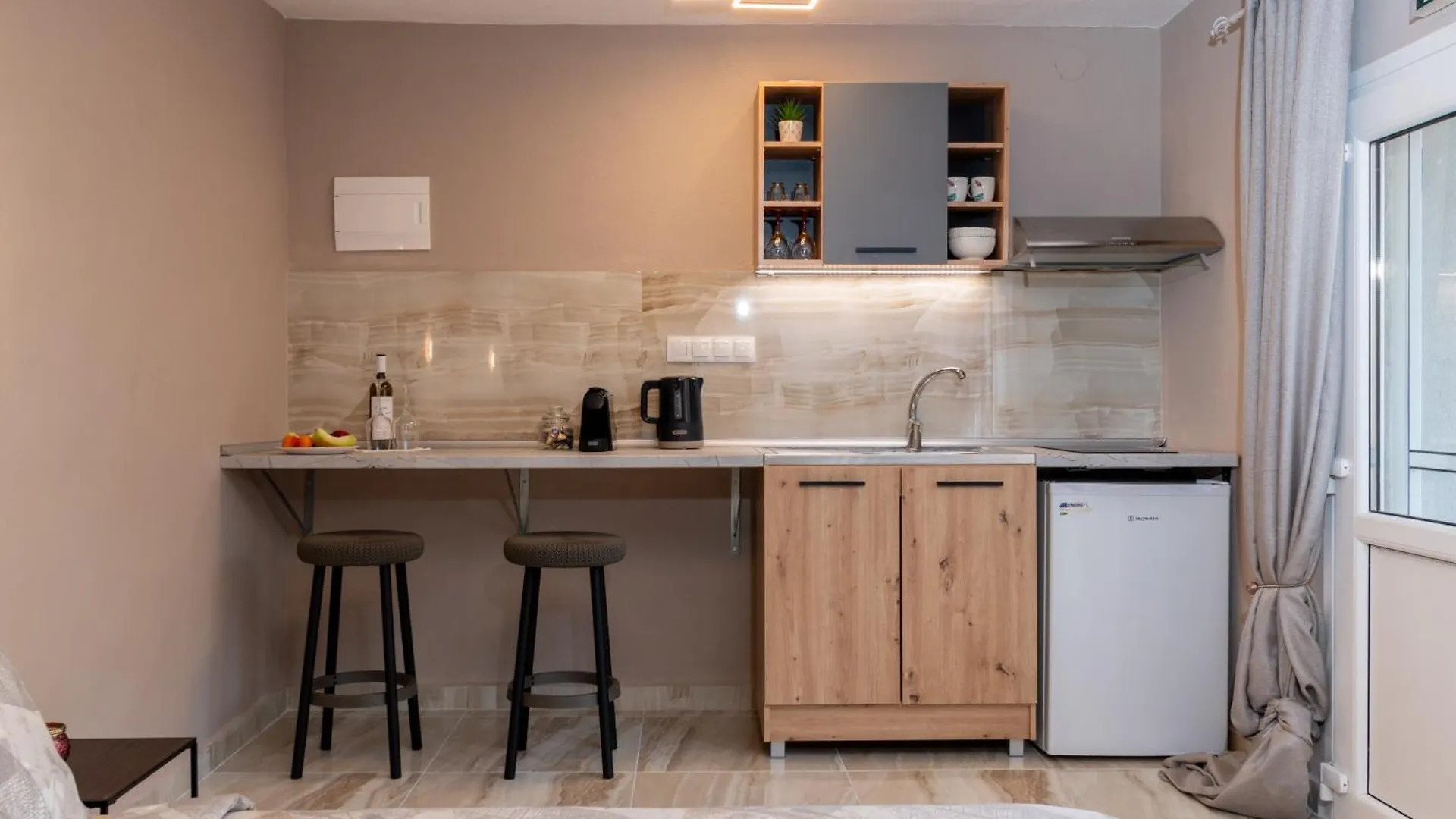 Apartment Avli Home Neos Marmaras