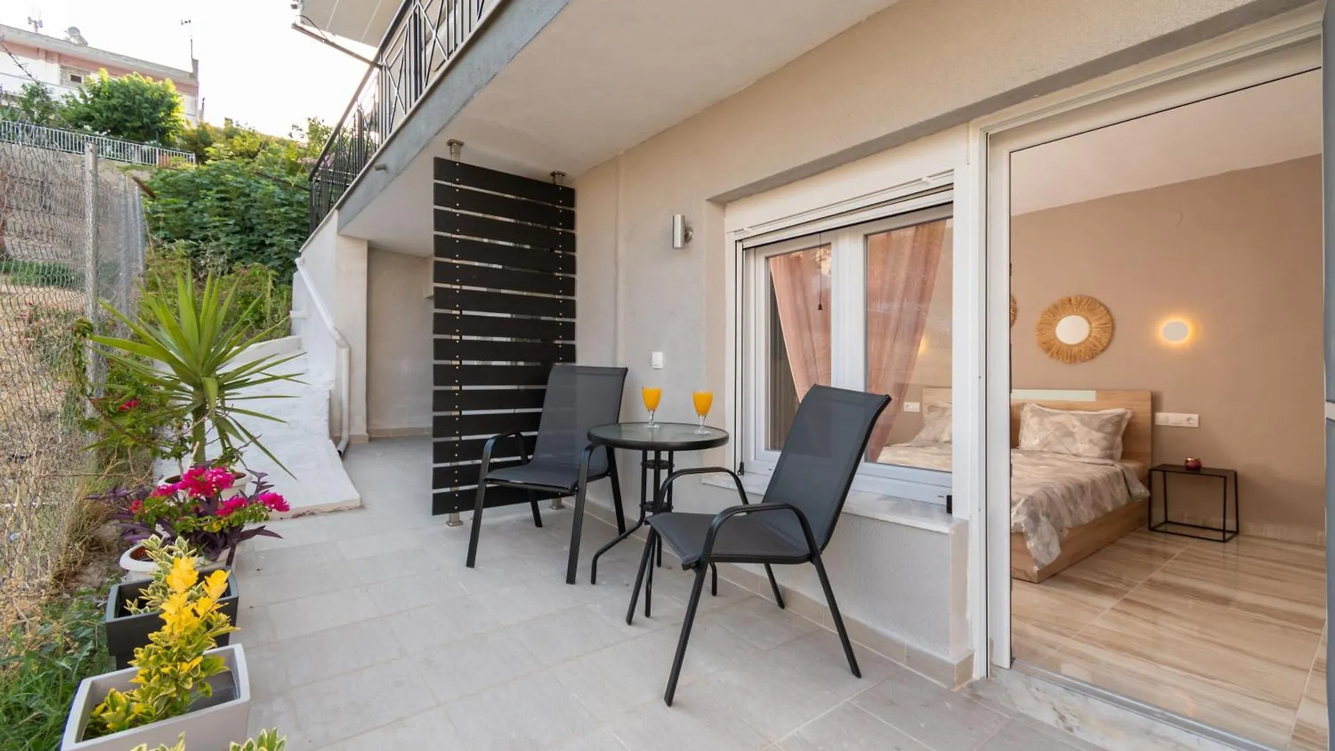 Apartment Avli Home Neos Marmaras